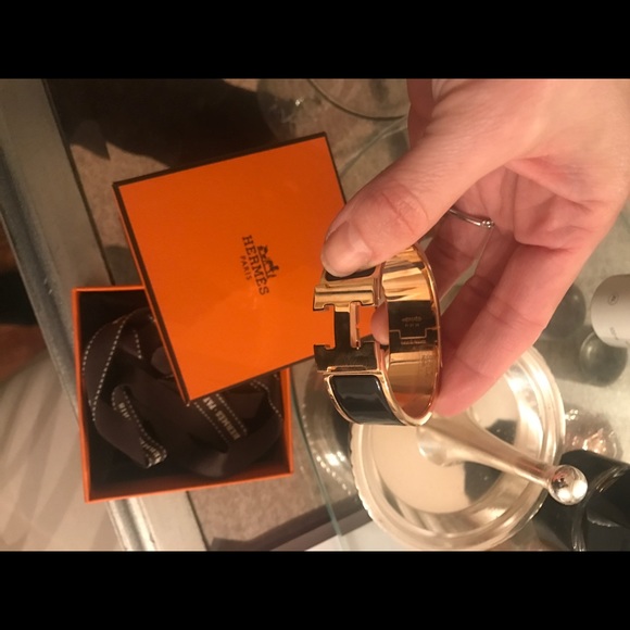 Hermes Gold and Black Bracelet - Picture 5 of 14